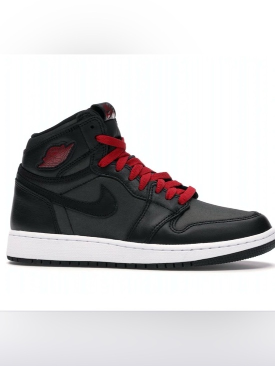 Nike Air Jordan 1 Retro OG High Black Red Sneakers Shoes Size 4.5Y Men’s 4.5 Gym
